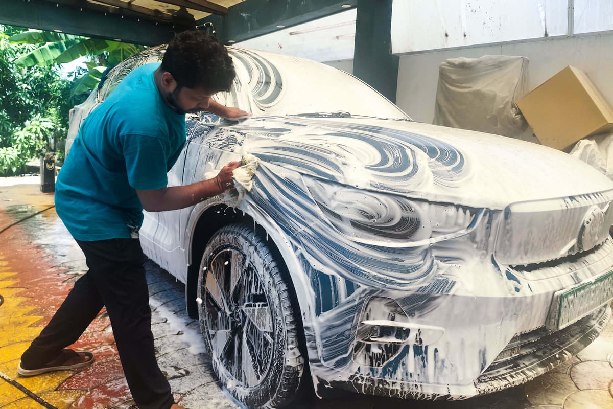 Car Foam Wash - Doorstep Car Detailing in Chennai