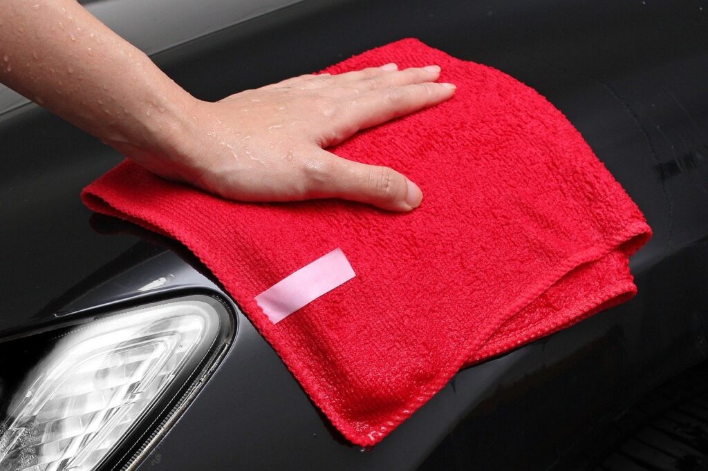 microfiber cloth for car cleaning