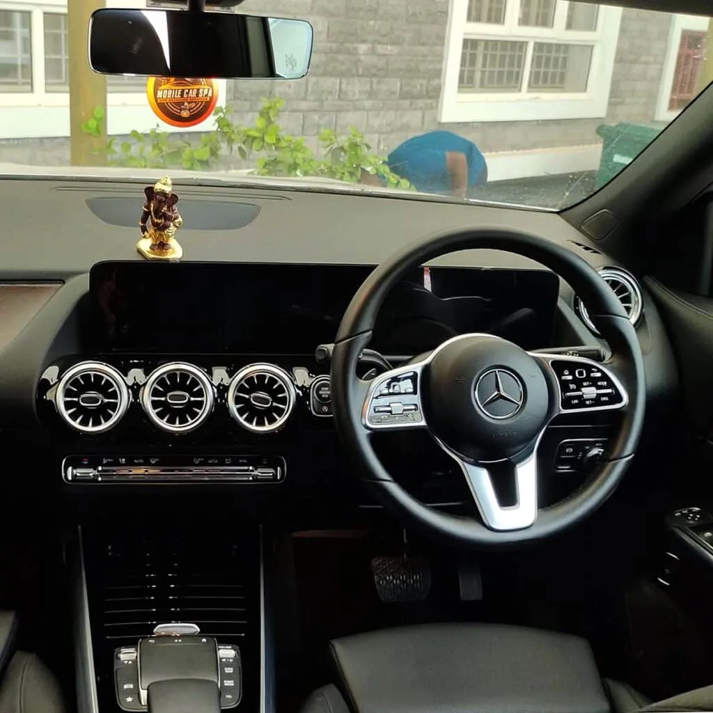 Car Interior Detailing Made Easy: Tips and Tricks for a Cleaner Drive 5 mcs, mobilecarspa, car interior detailing